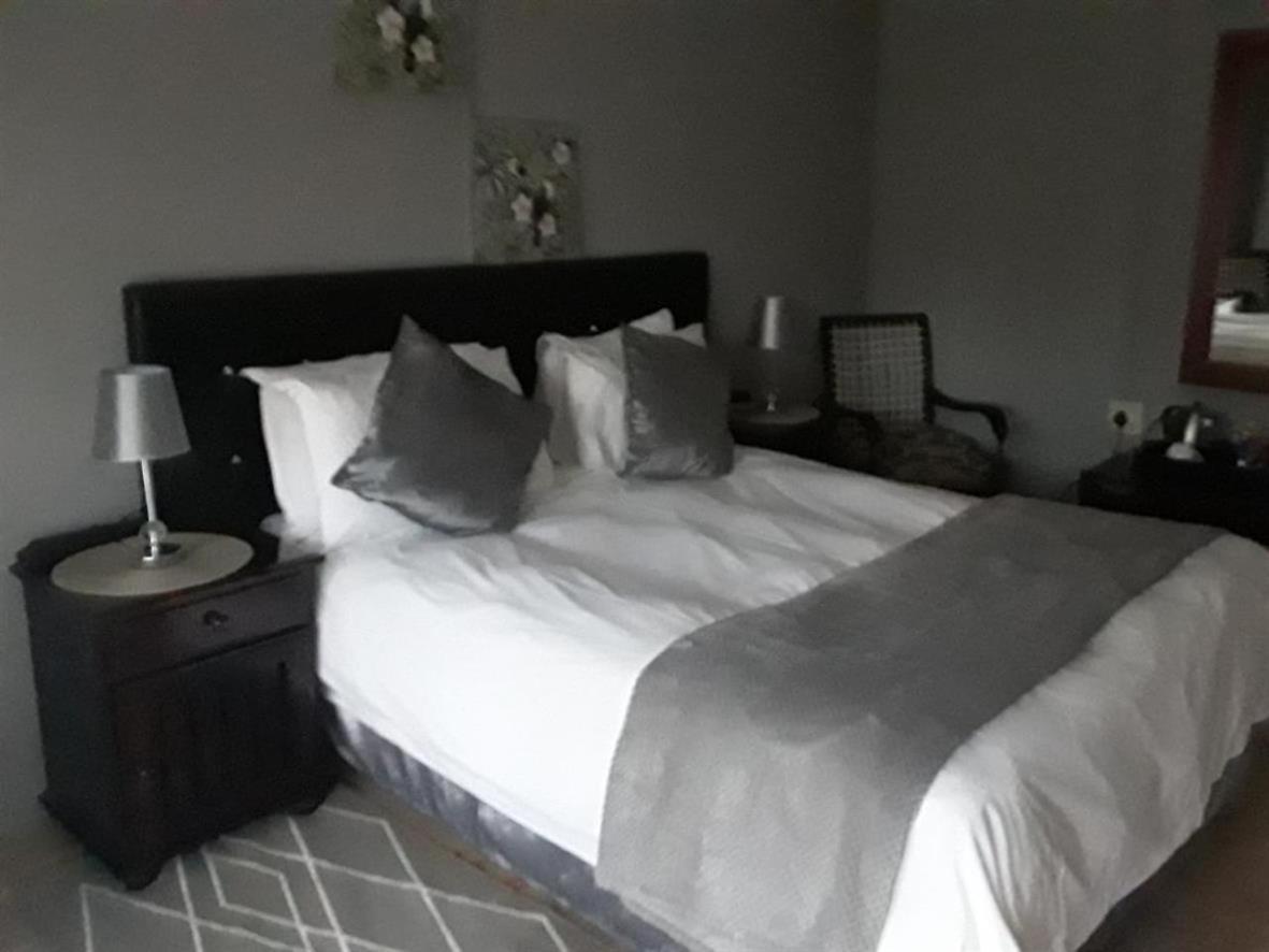 Lapaleholo Guesthouse Phuthaditjhaba Екстер'єр фото