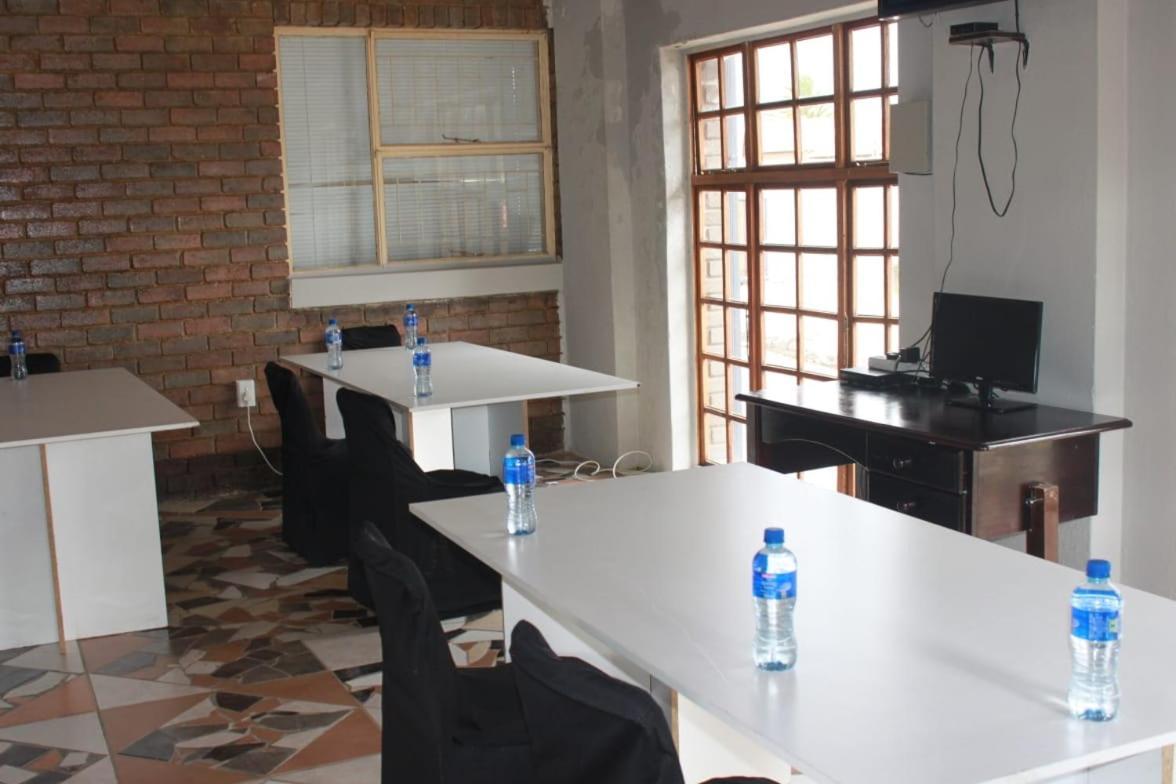 Lapaleholo Guesthouse Phuthaditjhaba Екстер'єр фото