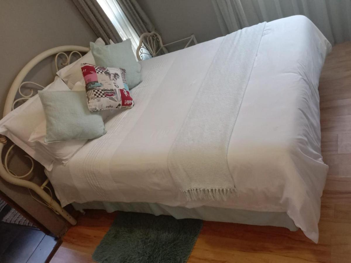 Lapaleholo Guesthouse Phuthaditjhaba Екстер'єр фото