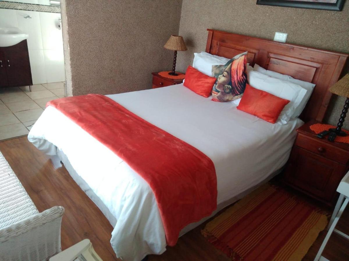 Lapaleholo Guesthouse Phuthaditjhaba Екстер'єр фото